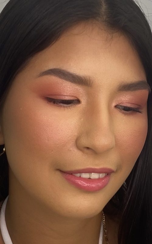 Facetune_19-05-2024-17-59-47